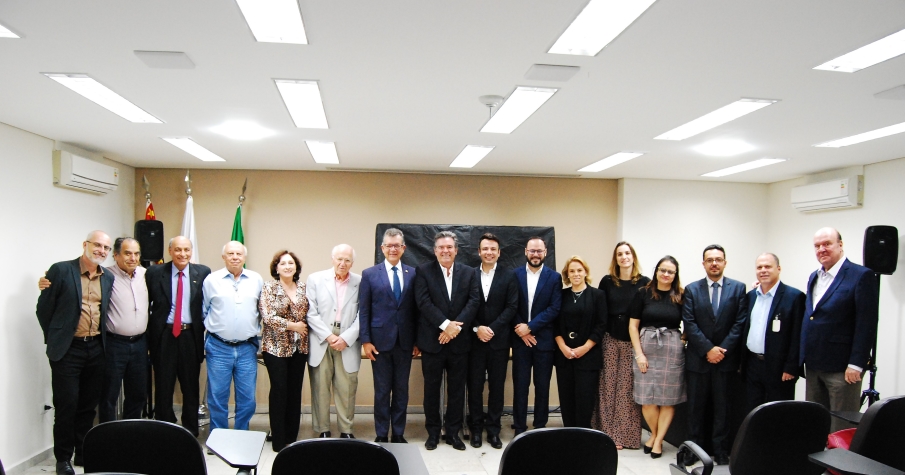 Representantes do Sindeprestem com o Senador Laércio Oliveira